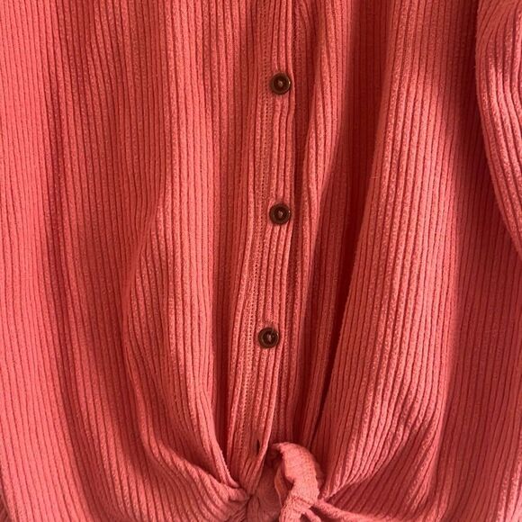 ✨ABERCROMBIE & FITCH Pink Front Tie Sz Medium Top Thermal✨ - Picture 6 of 7